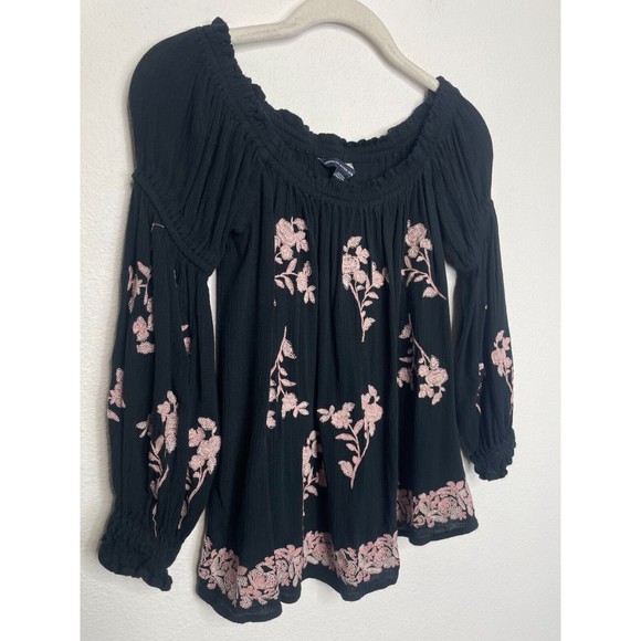 American Eagle Outfitters Sz S Off The Shoulders Blouse Black Floral Embroidered - Picture 3 of 12